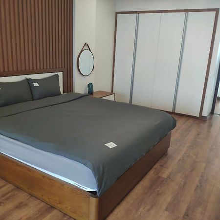 Luxe Paradise Residence Trinh Cong Son ハノイ市 エクステリア 写真